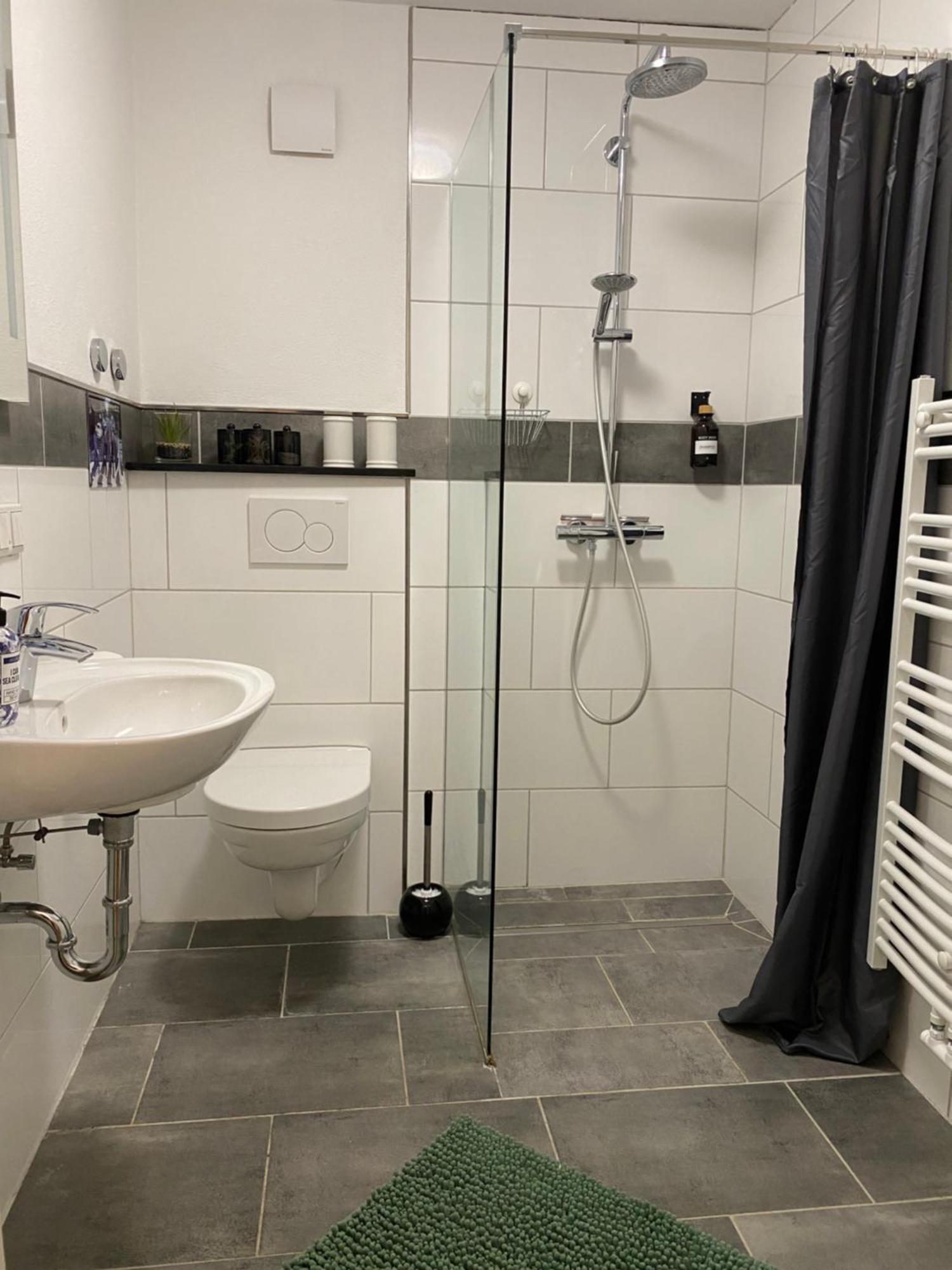 Apartment Roomy Comfort - Zwischen Heidelberg Und Mannheim Edingen-Neckarhausen Exteriör bild
