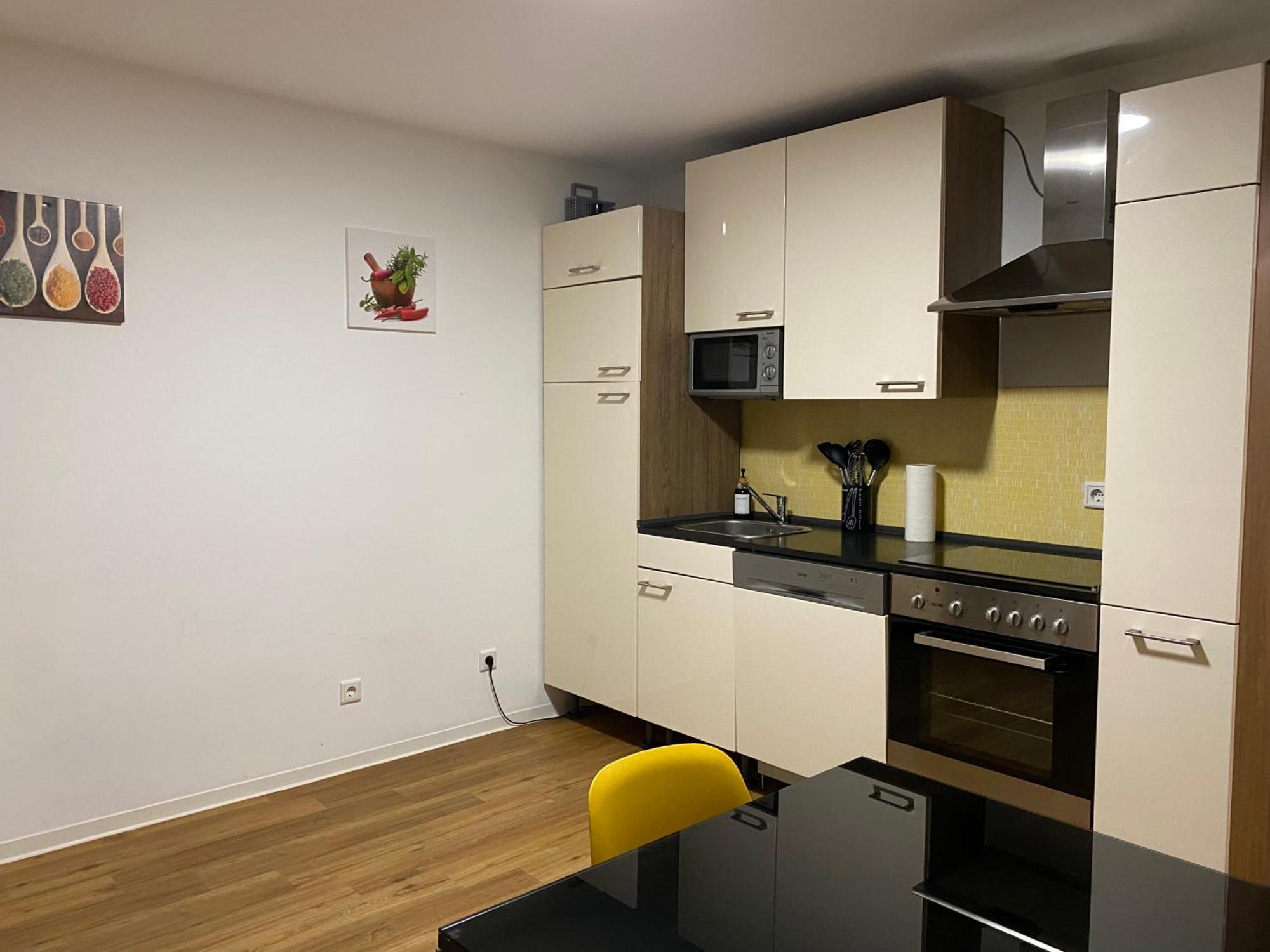 Apartment Roomy Comfort - Zwischen Heidelberg Und Mannheim Edingen-Neckarhausen Exteriör bild