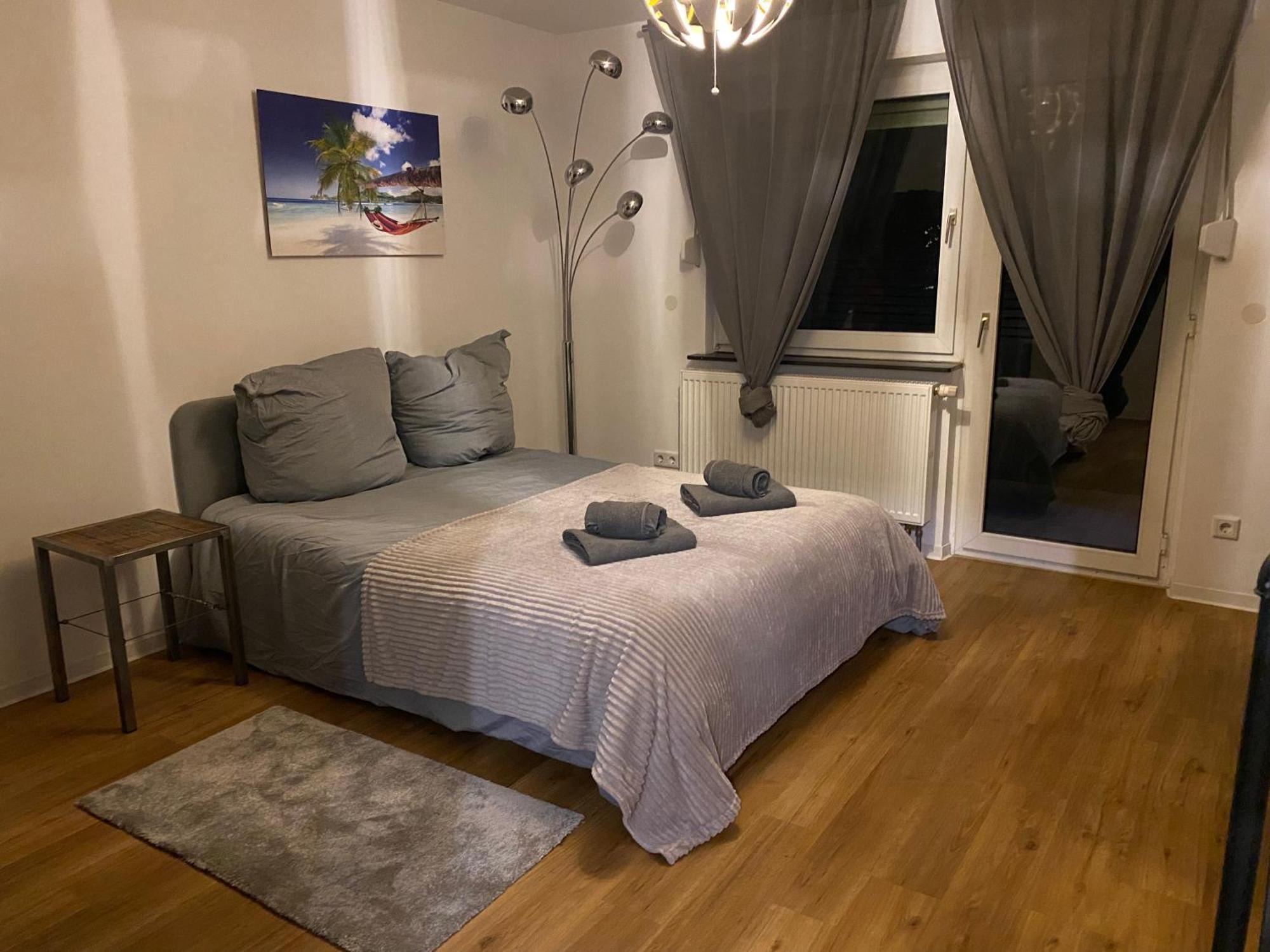 Apartment Roomy Comfort - Zwischen Heidelberg Und Mannheim Edingen-Neckarhausen Exteriör bild