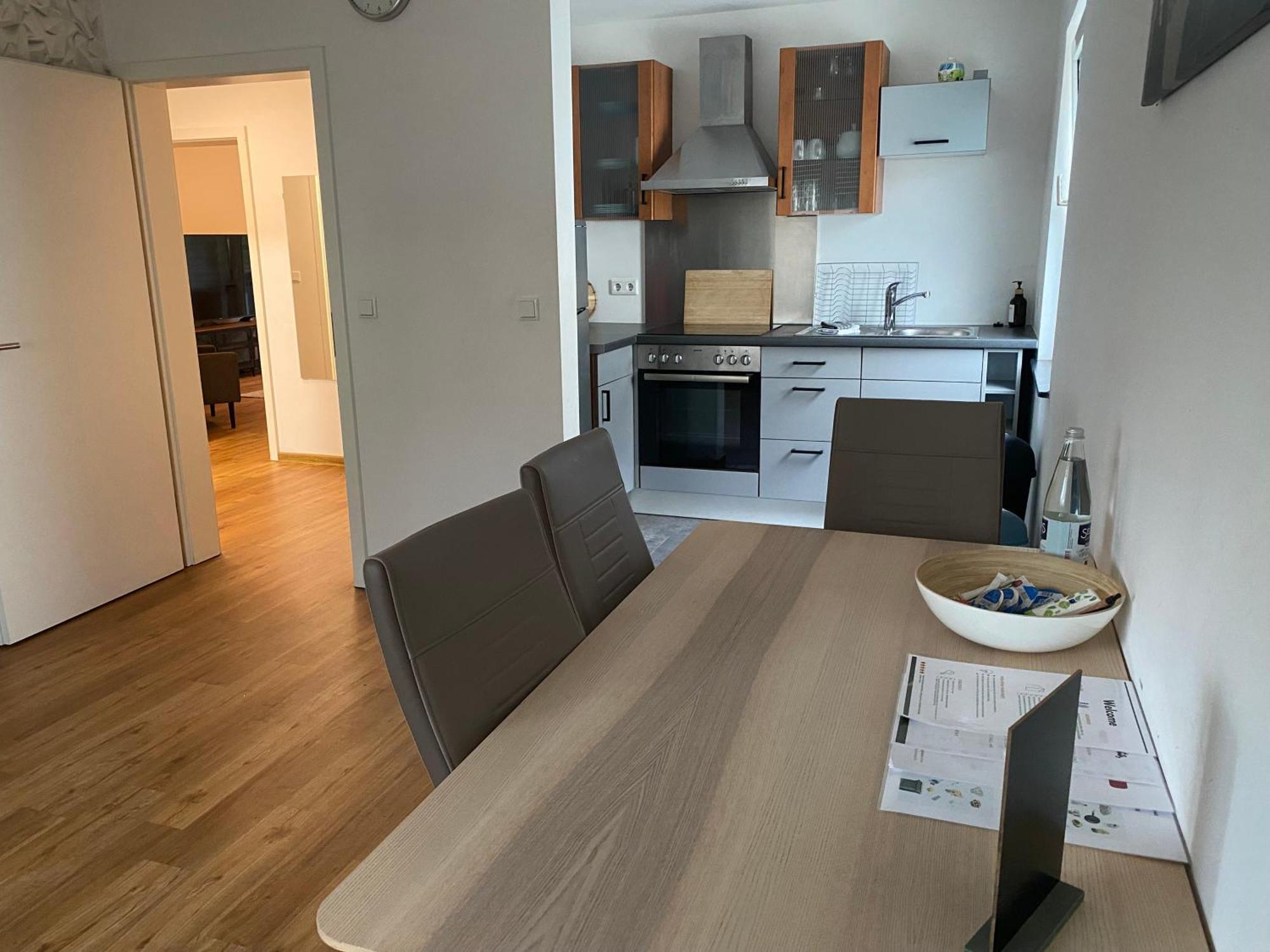 Apartment Roomy Comfort - Zwischen Heidelberg Und Mannheim Edingen-Neckarhausen Exteriör bild